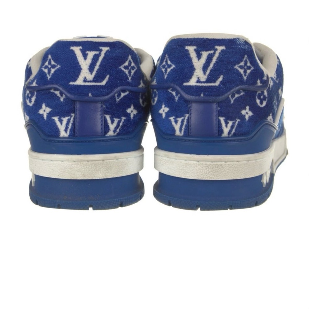 Men’s Louis Vuitton Sneakers - Picture 4 of 5